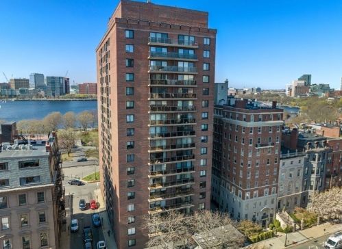 180 Beacon St, Boston MA  exterior