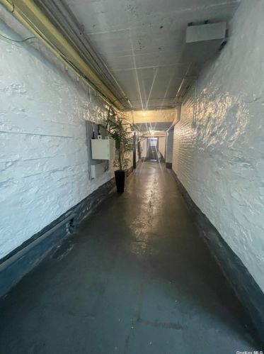 111 94th St, New York NY  10025-7020 exterior