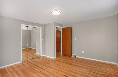 2161 Holliday Dr, Wyoming MI exterior