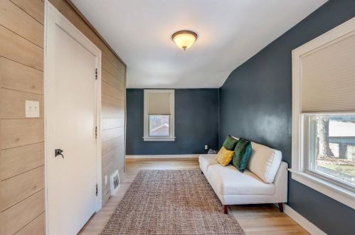 4237 Burrell St, Milwaukee WI  53207-5003 exterior