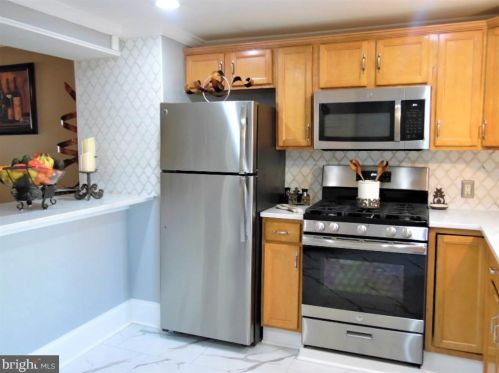 2449 Camac St, Philadelphia PA 19148-4311 exterior