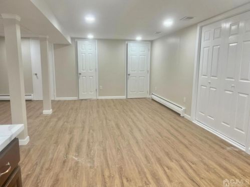 48 Willow Ave, Iselin NJ  08830-1523 exterior