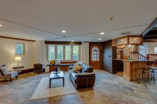 1289 Beech Vly Rd, Atlanta GA 30306-3123 exterior