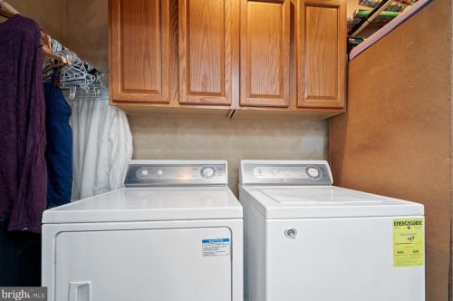 17 Morningside Dr, Trenton NJ 08618-4914 exterior