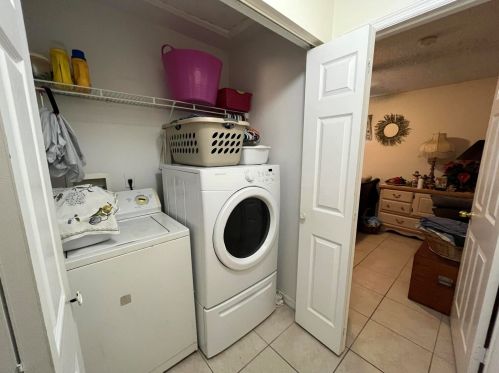 1231 Byron St, Fort Pierce FL 34983-2507 exterior