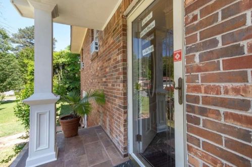 4197 English Oak Dr, Atlanta GA 30340-1316 exterior