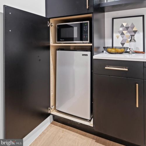 1108 4 St, Washington DC 20002-3410 exterior