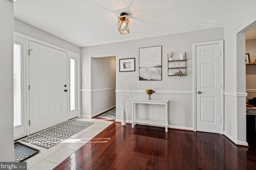 1816 Collingwood Rd, Alexandria VA  22308-1611 exterior