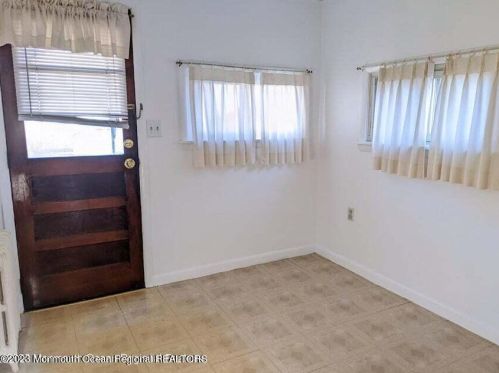 6 Lincoln Ave, Edison NJ exterior