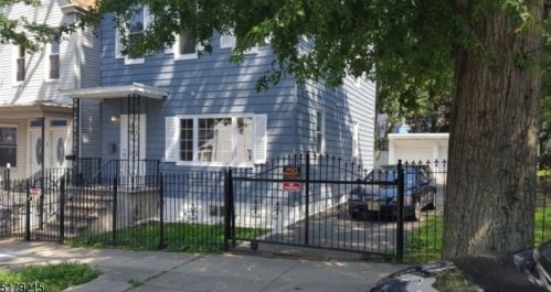 30 Montrose Ter, Irvington NJ  07111-3822 exterior