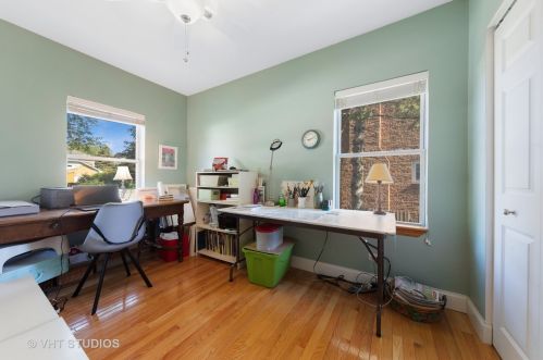 170 Pick Ave, Elmhurst IL 60126-3018 exterior