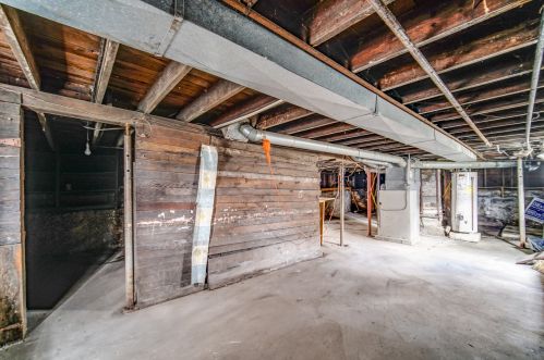 1238 109 Pl, Chicago IL 60655-4001 exterior