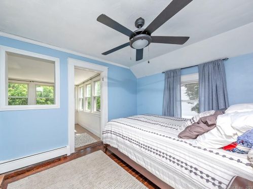 5 Commonwealth Ave, New Britain CT  06053-2913 exterior