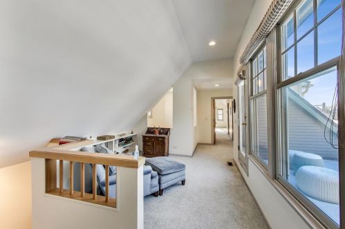 1133 Schubert Ave, Chicago IL 60614-1507 exterior