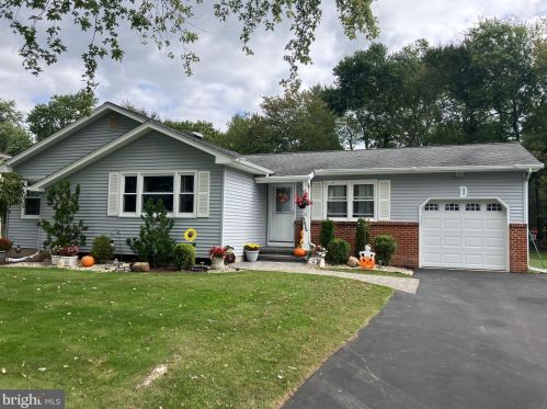 11 Melody Ct, Trenton, NJ 08691-3316