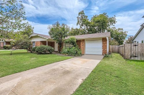 1707 Duke Ave, Austin TX  78757-1317 exterior