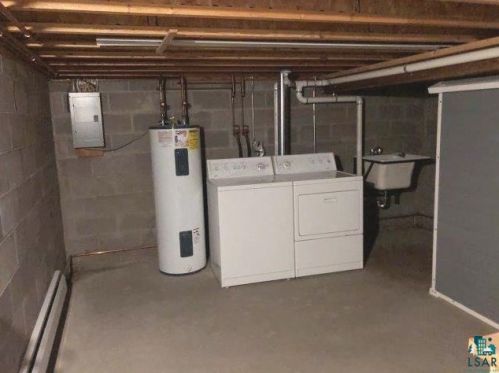 7103 Earl St, Duluth MN 55810-1438 exterior