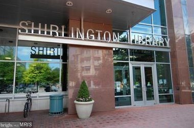 1225 Martha Custis Dr, Alexandria VA  22302-2015 exterior