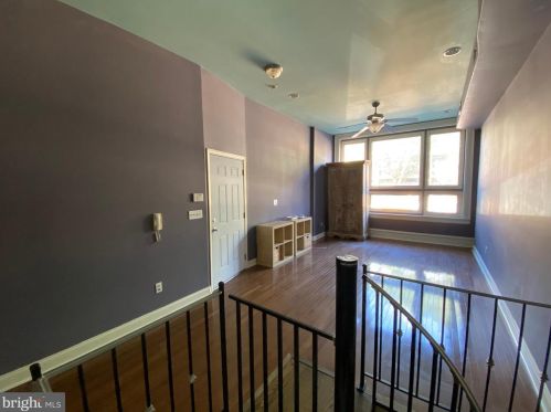 1712 Girard Ave, Philadelphia PA  19130-1514 exterior