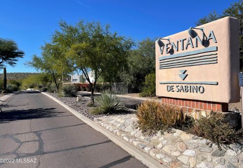 5373 Paseo De La Terraza, Tucson AZ 85750-6405 exterior