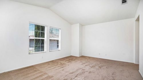 2940 Nau Ave, Tustin CA 92782-3377 exterior