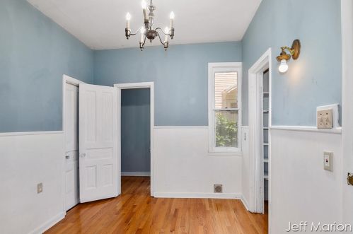 56 Un Ave, Grand Rapids MI 49503-4451 exterior