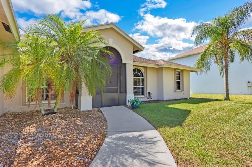 3965 Alice St, Fort Pierce, FL 34953-7020