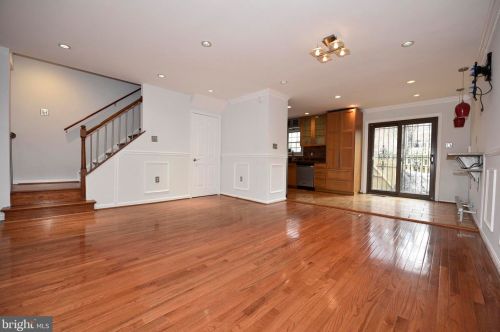 5444 Barrister Pl, Alexandria VA  22304-1900 exterior