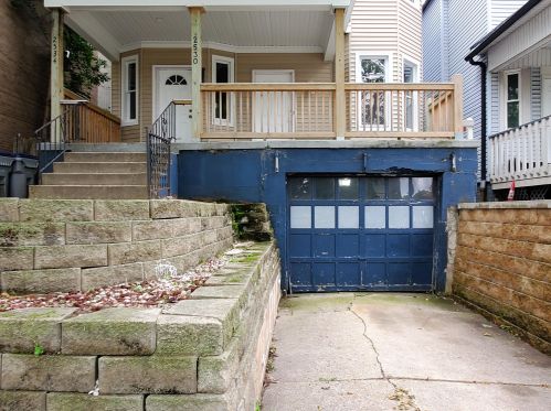 2530 Frederick Ave, Milwaukee WI 53211-4011 exterior