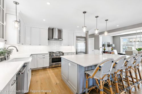 170 Osborne Ave, Point Pleasant Beach NJ  08742-4624 exterior