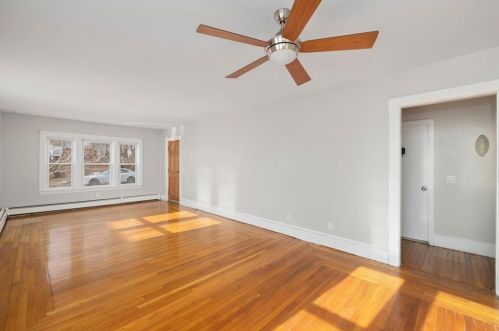 65 Capitol Vw Ave, Providence RI 02911 exterior