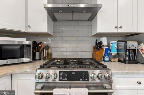 2673 Amber St, Philadelphia PA  19125-1404 exterior