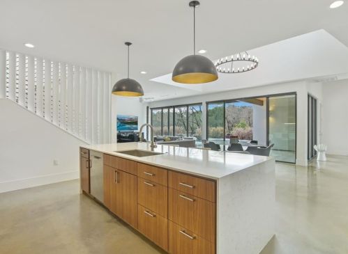 5708 Driftwood Dr, Austin TX 78731-2642 exterior