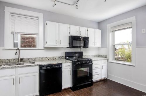 5456 Gresham Ave, Saint Louis MO 63109-3707 exterior