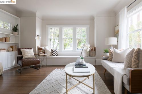 2542 Chilton Way, Berkeley CA 94704-2807 exterior