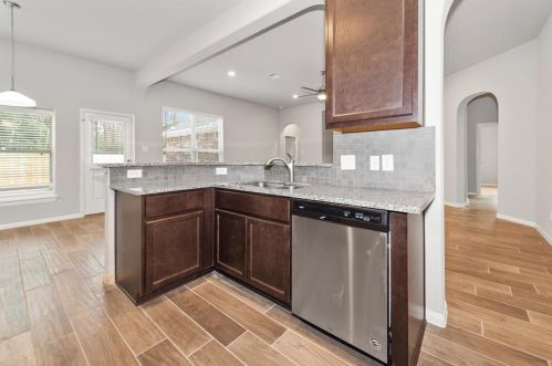 3034 Fitzgerald Dr, Montgomery TX 77356-8950 exterior