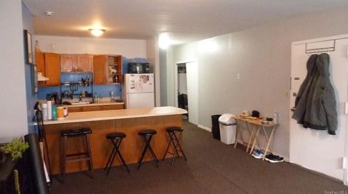 652 Crotona Park, Bronx NY 10460-4824 exterior