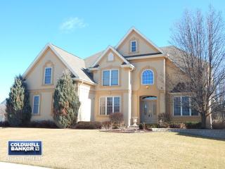 2621 Mapleside Ln, Aurora, IL 60502-6914