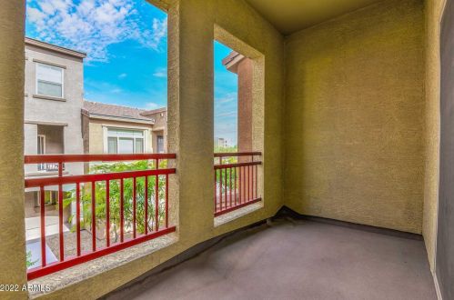 2150 Alameda Rd, Phoenix AZ 85085-1812 exterior