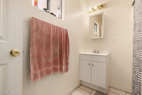 507 Cherokee, Tucson AZ 85745-2317 exterior