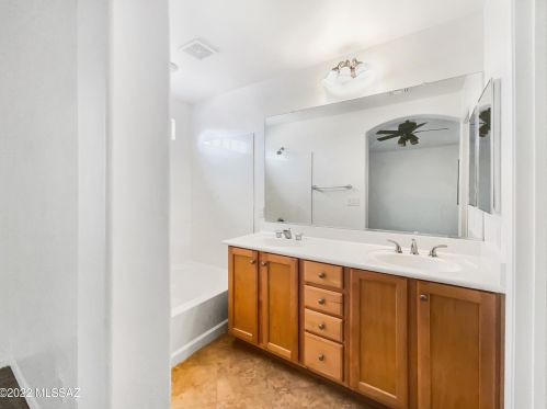 10451 Oakbrook St, Tucson AZ  85747-5965 exterior