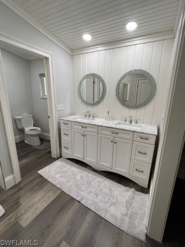 1400 Marlin Dr, Naples FL 34102-2502 exterior