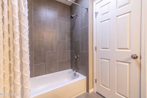 9022 5th St, Tucson AZ  85710-3044 exterior