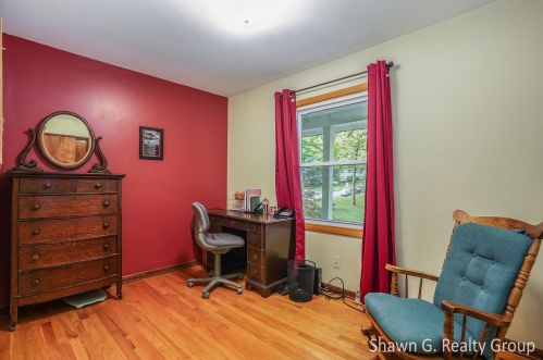 2209 Holliday Dr, Wyoming MI exterior