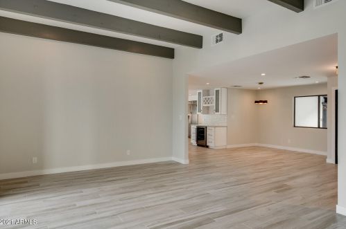 7614 20th St, Phoenix AZ  85020-4703 exterior