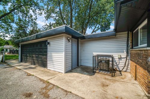 1941 97th St, Chicago IL  60617-4718 exterior