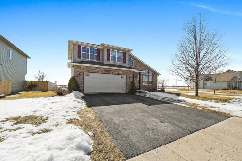 5908 Winterhaven Dr, Joliet IL 60431-7448 exterior