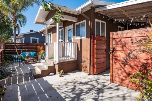 3828 Meade Ave, San Diego CA 92116-3818 exterior