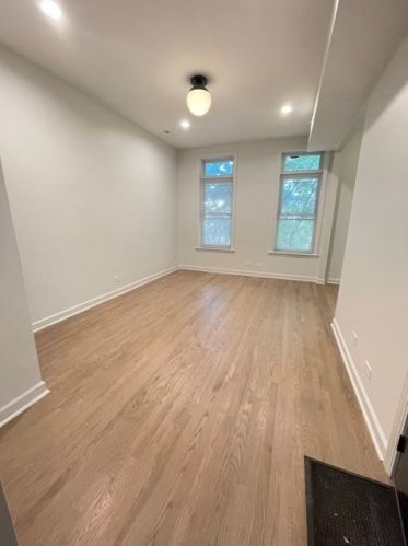 1637 Huron St, Chicago, IL 60622-5614