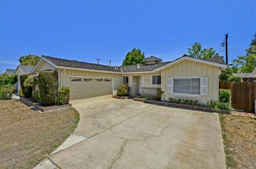826 Oakgrove Dr, San Jose CA  95129-2319 exterior